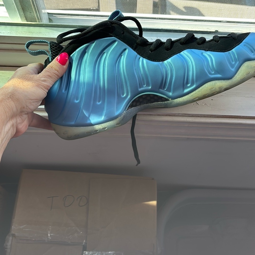 Blue and Black Nike Foam Posite university Blue- sz 11 men’s - Picture 2 of 6
